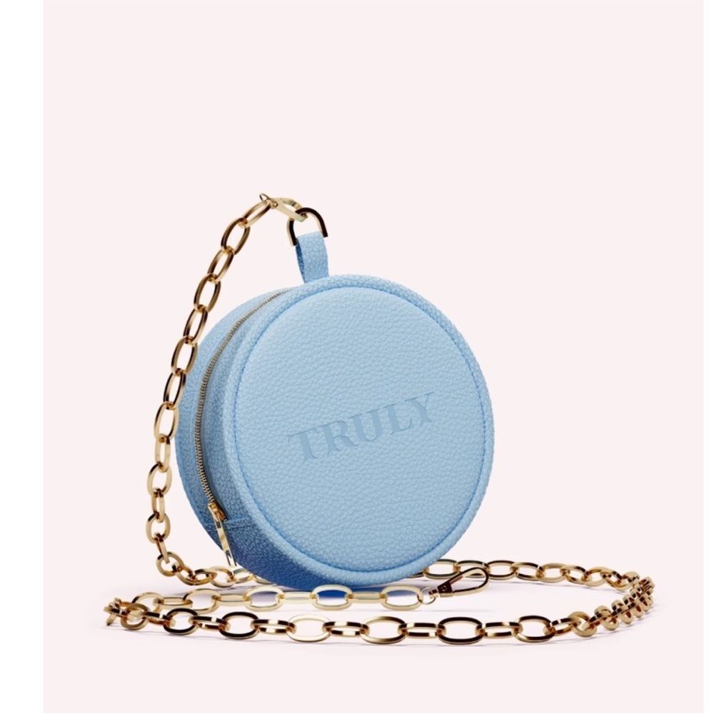 TRULY Leather Crossbody with Gold Chain